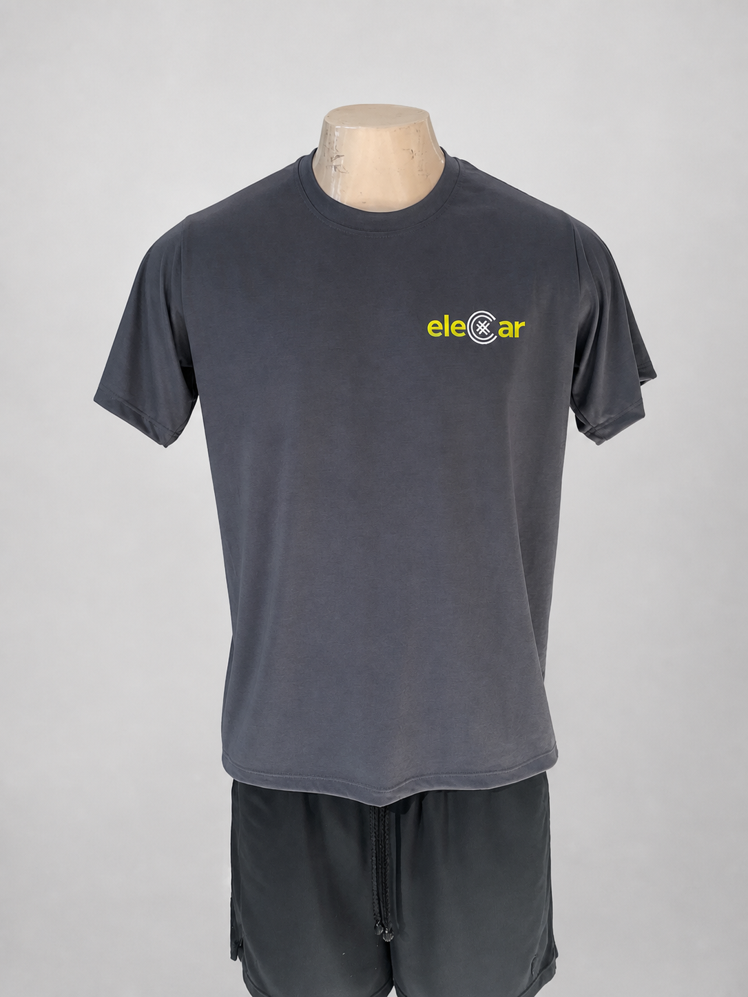 Camiseta PV cinza com aplicação DTF frontal