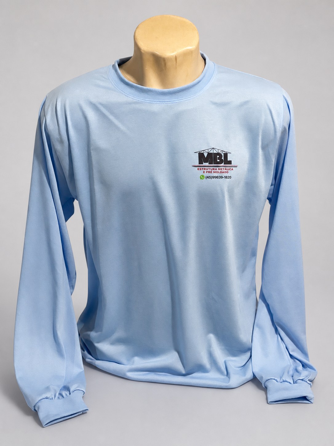 Camiseta azul bebê de manga longa